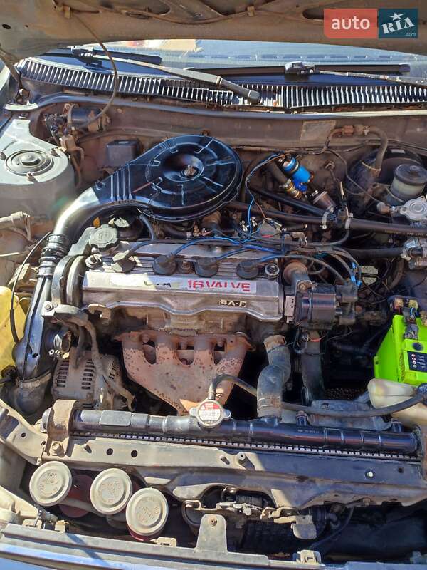 Ліфтбек Toyota Corolla 1989 в Чорноморську