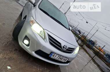 Седан Toyota Corolla 2010 в Киеве