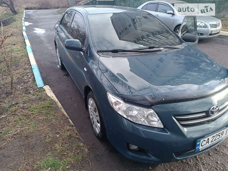 Седан Toyota Corolla 2007 в Черкассах