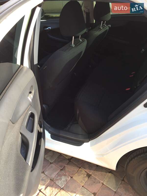 Седан Toyota Corolla 2010 в Одессе