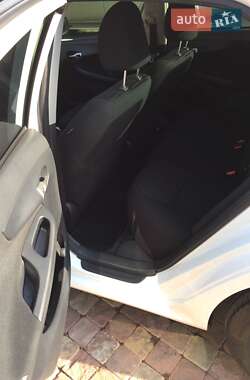 Седан Toyota Corolla 2010 в 