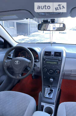 Седан Toyota Corolla 2008 в Львове