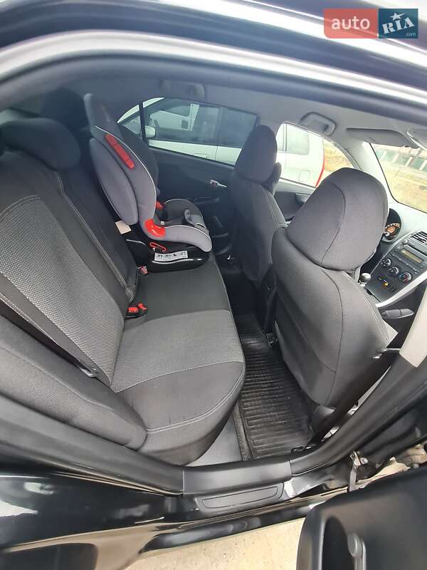 Седан Toyota Corolla 2013 в Одесі