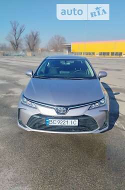 Седан Toyota Corolla 2019 в Черновцах