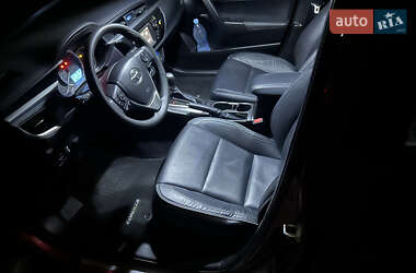 Седан Toyota Corolla 2014 в Киеве