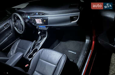 Седан Toyota Corolla 2014 в Киеве