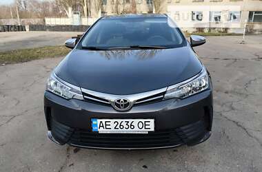 Седан Toyota Corolla 2016 в Кам'янському