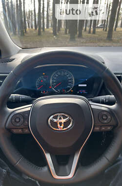 Седан Toyota Corolla 2022 в Сумах