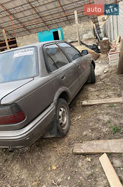 Седан Toyota Corolla 1988 в Первомайську