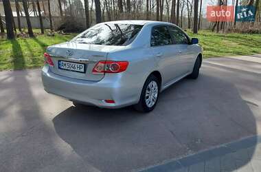 Седан Toyota Corolla 2011 в Житомире