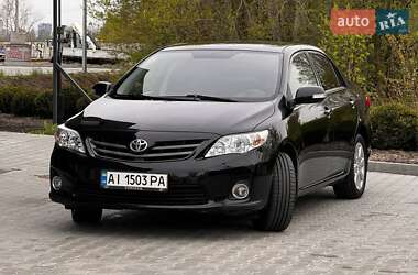 Седан Toyota Corolla 2011 в Киеве