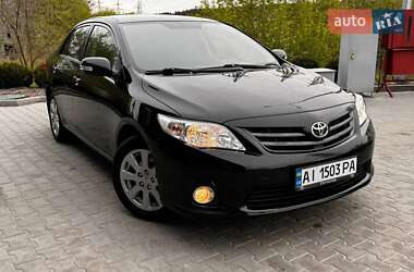 Седан Toyota Corolla 2011 в Киеве