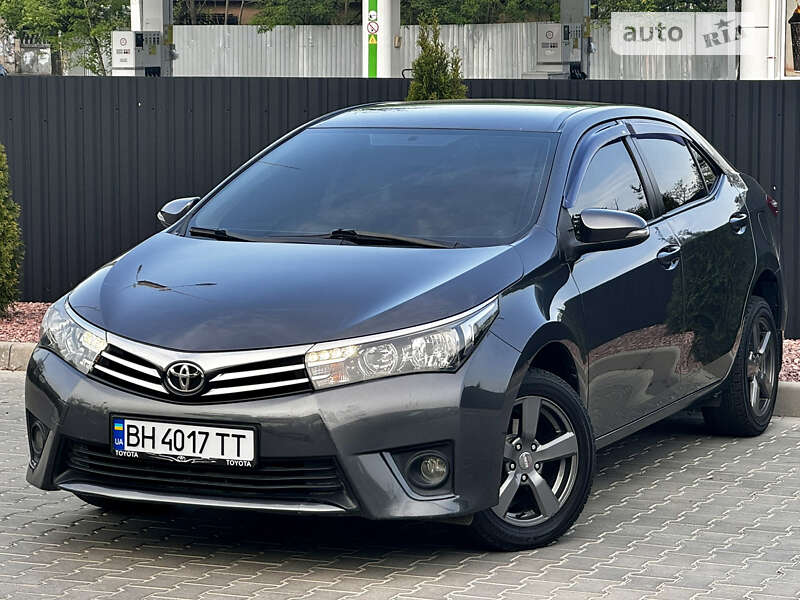 Седан Toyota Corolla 2013 в Одессе