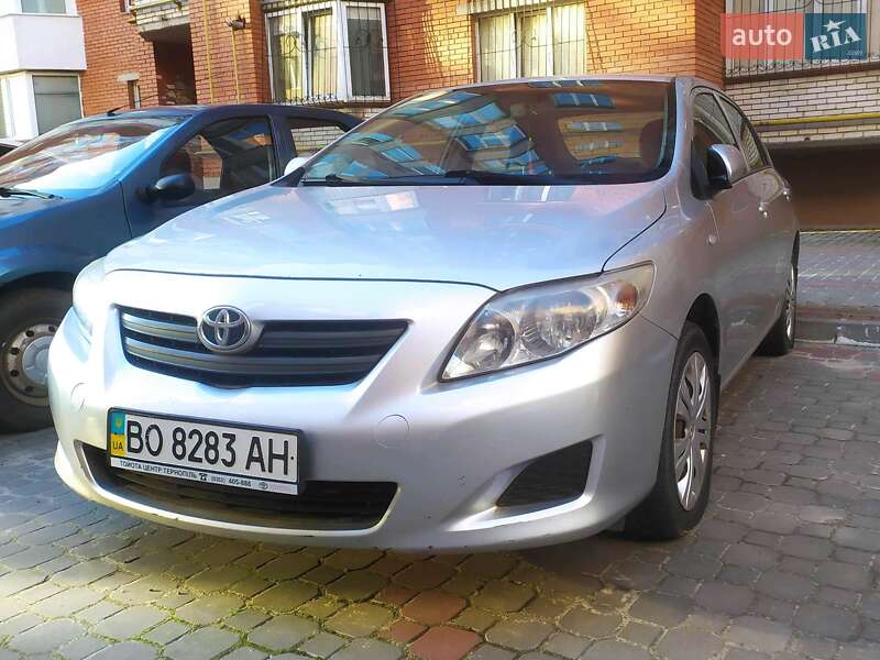 Седан Toyota Corolla 2007 в Тернополі