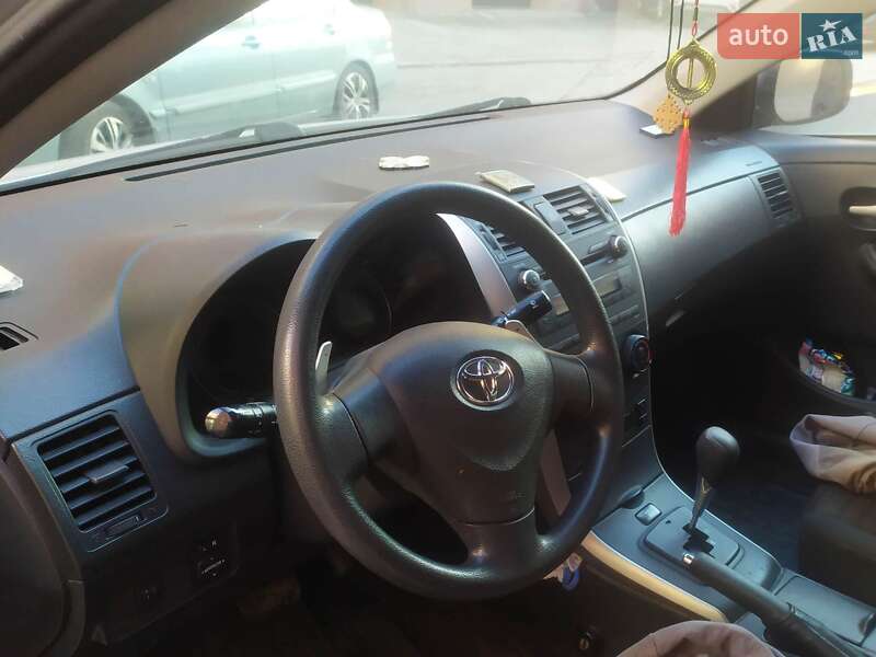 Седан Toyota Corolla 2007 в Тернополі