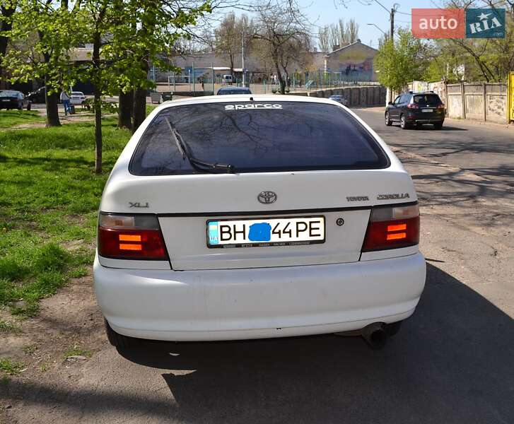 Хэтчбек Toyota Corolla 1993 в Одессе