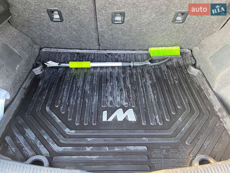 Хетчбек Toyota Corolla 2017 в Тернополі фото 7 Хетчбек Toyota Corolla 2017 в Тернополі