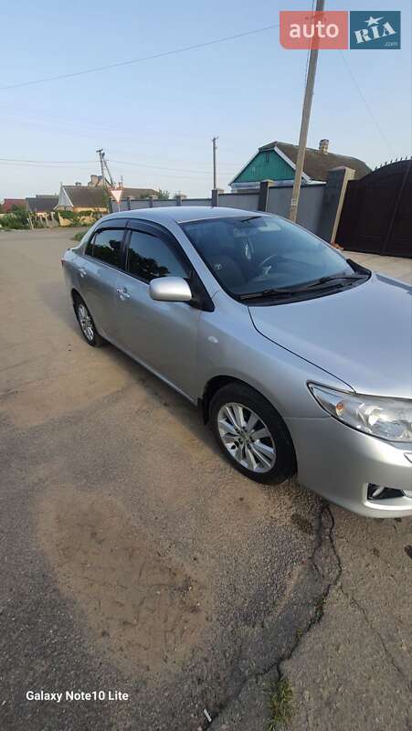 Седан Toyota Corolla 2008 в Херсоне