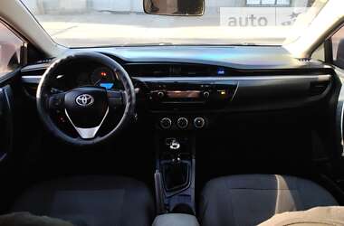 Седан Toyota Corolla 2014 в Житомире