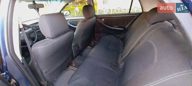 Хэтчбек Toyota Corolla 2006 в Подольске