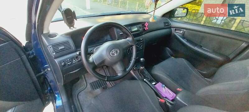 Хэтчбек Toyota Corolla 2006 в Подольске