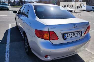 Седан Toyota Corolla 2008 в Києві