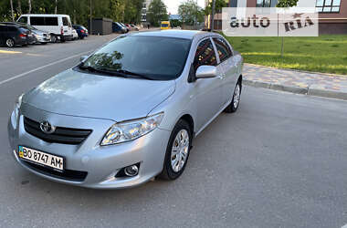 Седан Toyota Corolla 2009 в Тернополе