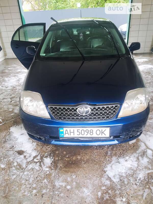 Седан Toyota Corolla 2004 в Кропивницком