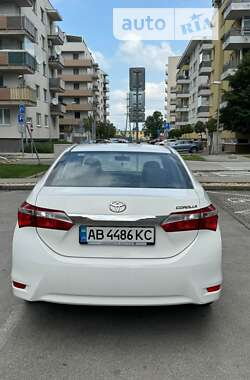 Седан Toyota Corolla 2017 в Виннице