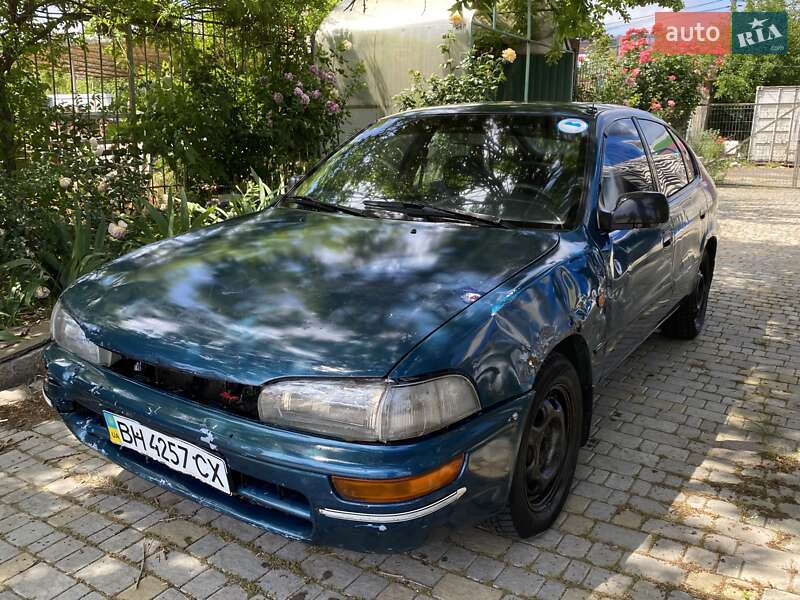 Седан Toyota Corolla 1996 в Одессе