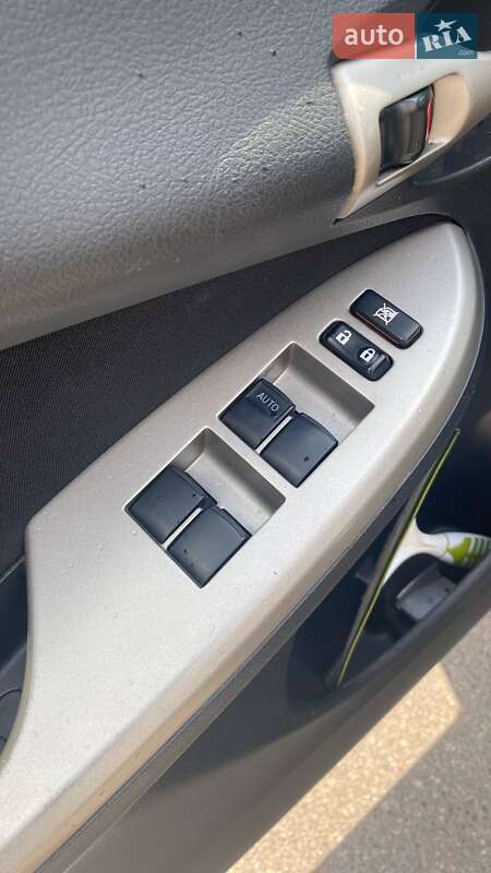 Седан Toyota Corolla 2008 в Киеве