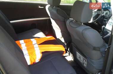 Хэтчбек Toyota Corolla 2005 в 