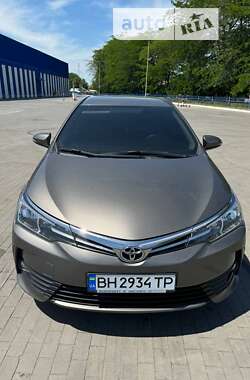 Седан Toyota Corolla 2017 в Одессе