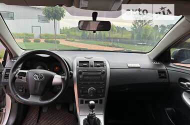 Седан Toyota Corolla 2010 в Вінниці