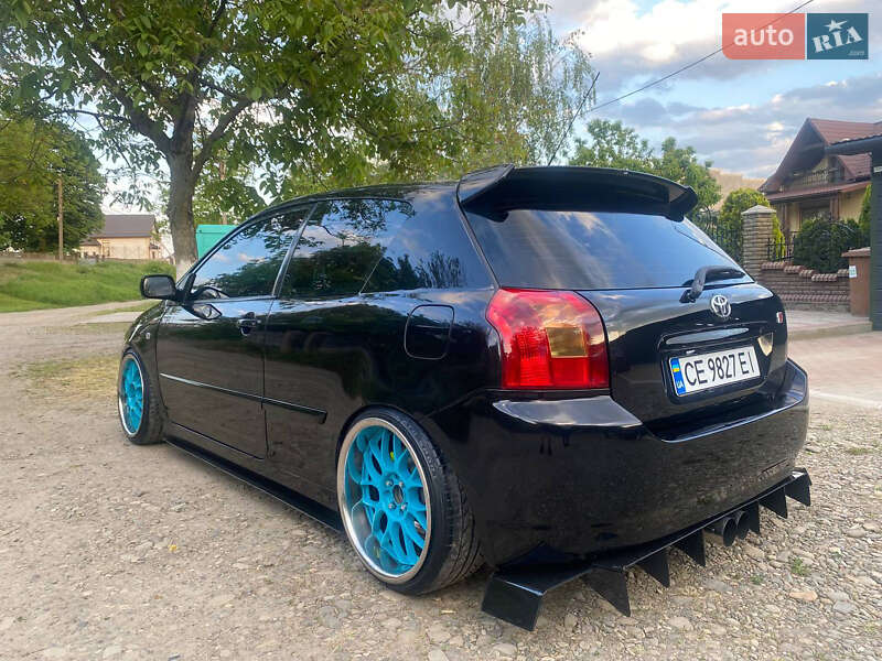 Хетчбек Toyota Corolla 2004 в Чернівцях фото 2 Хетчбек Toyota Corolla 2004 в Чернівцях