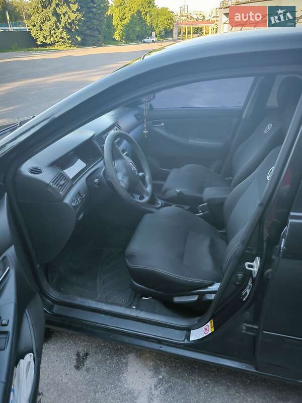 Хэтчбек Toyota Corolla 2006 в Львове фото 2 Хэтчбек Toyota Corolla 2006 в Львове