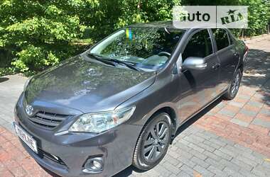 Седан Toyota Corolla 2012 в Киеве