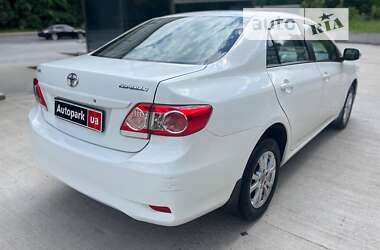 Седан Toyota Corolla 2012 в Києві