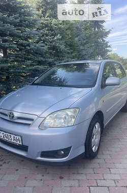 Хетчбек Toyota Corolla 2005 в Городку