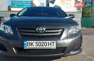 Седан Toyota Corolla 2007 в Рівному