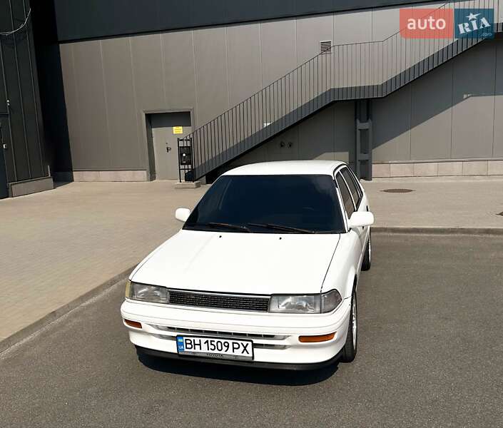 Хэтчбек Toyota Corolla 1987 в Киеве