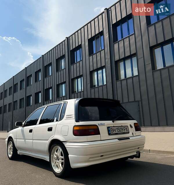 Хэтчбек Toyota Corolla 1987 в Киеве