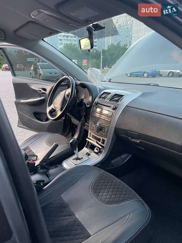 Седан Toyota Corolla 2008 в Запоріжжі