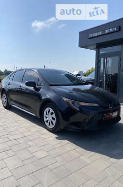 Седан Toyota Corolla 2019 в Ровно