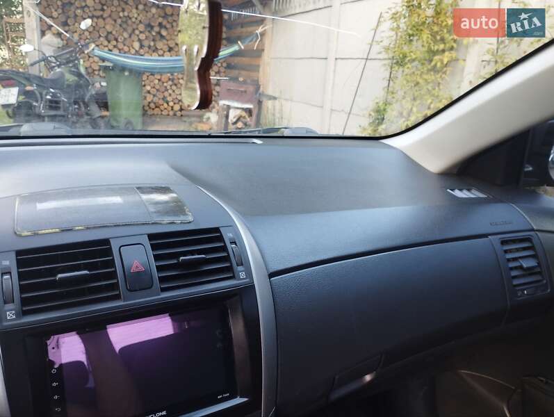Седан Toyota Corolla 2008 в Остер