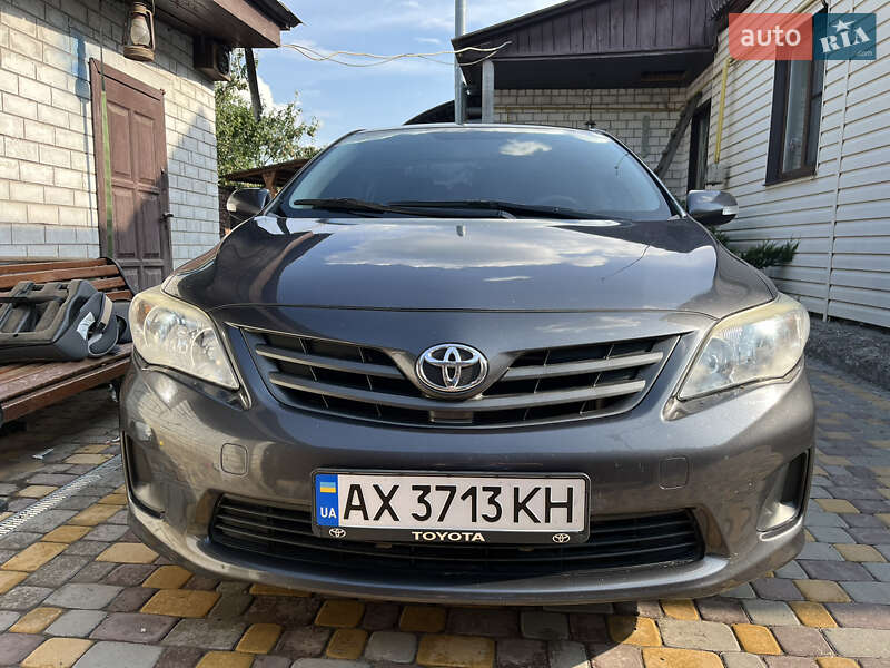 Седан Toyota Corolla 2012 в 