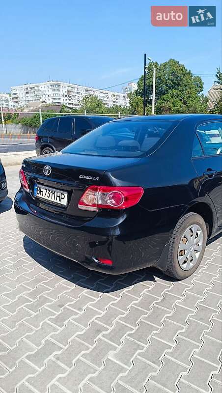 Седан Toyota Corolla 2010 в Одесі