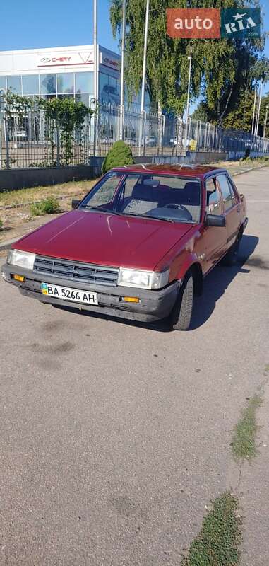 Седан Toyota Corolla 1987 в Кропивницькому