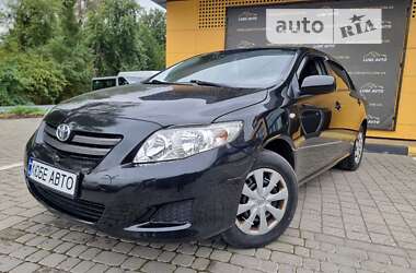 Седан Toyota Corolla 2009 в Львові