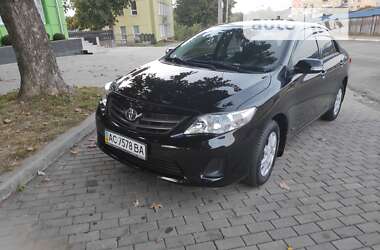 Седан Toyota Corolla 2010 в Луцьку